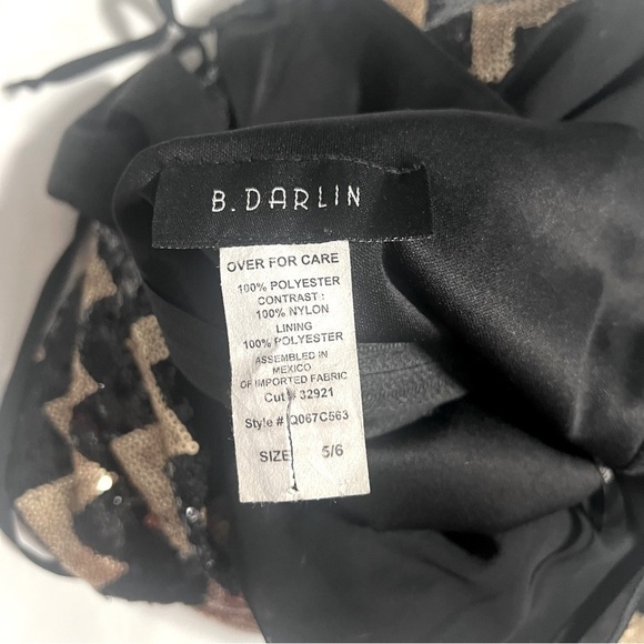 B. Darlin Women’s Sleeveless Size 5/6 Black and Gold Chevron Sequins Dress EUC - Picture 7 of 9